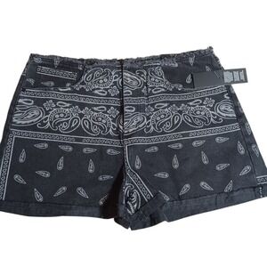 Fashion Nova Sold Out Bandana Babe Paisley Black‎ Denim Shorts Plus Size 15 NWT